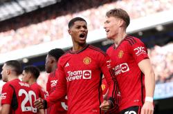 开云体育在线-包含面对曼联，曼联上演历史性一战的词条