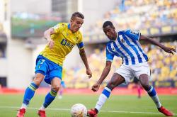 开云体育入口-AC米兰对比利亚雷亚尔，存亡一战？的简单介绍