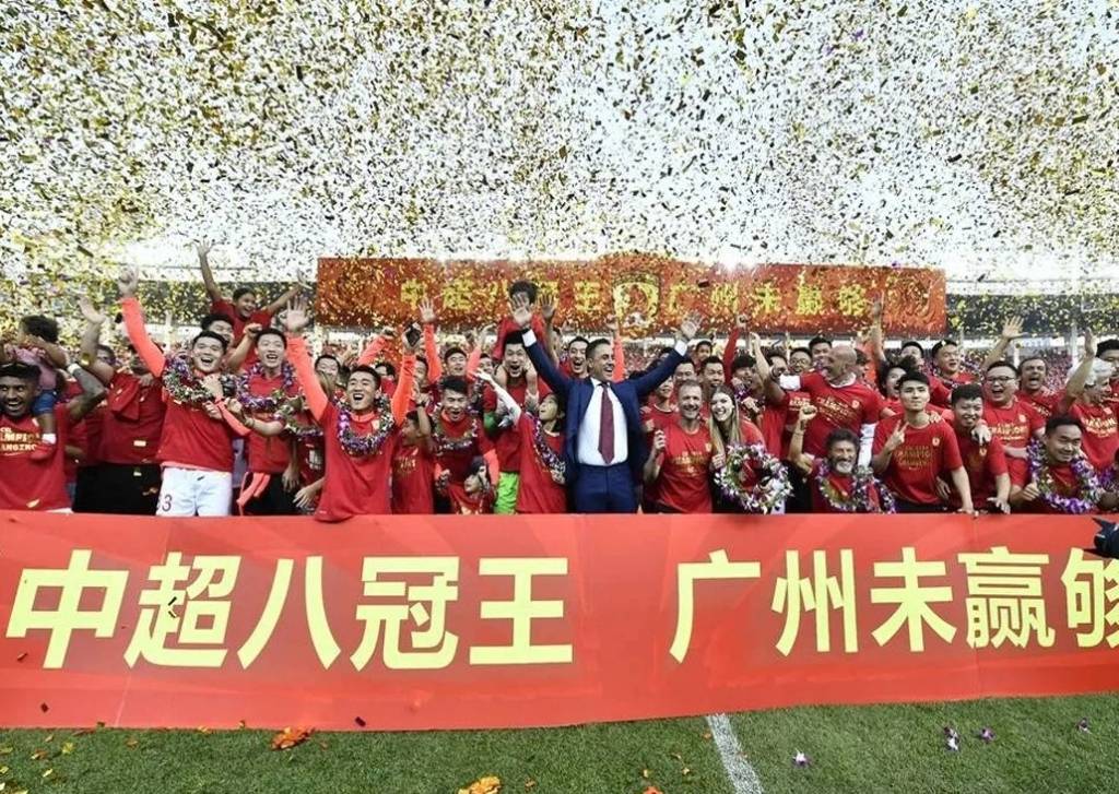 实况直播：广州恒大对阵大连一方，胜负悬念的简单介绍