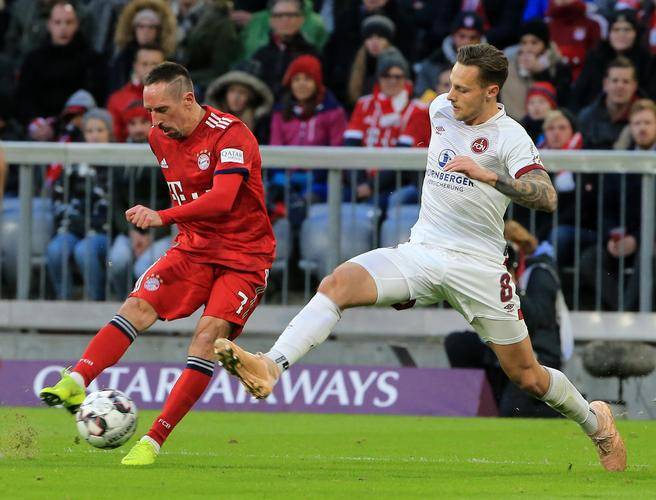 柏林赫塔客场逆转战胜对手,豪取三分 柏林赫塔客场逆转战胜对手,豪取三分